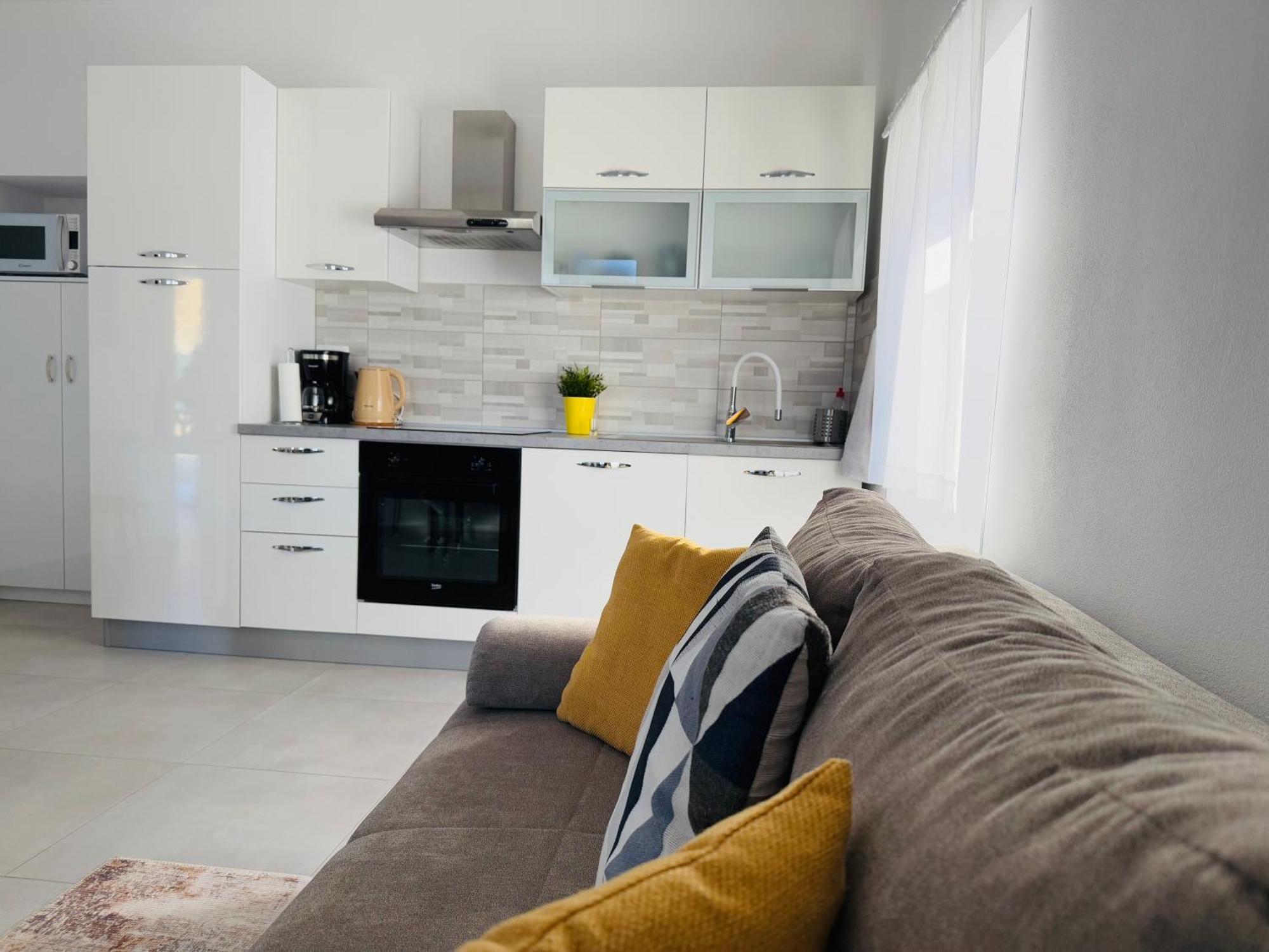 Apartment Erika - For 2 Near The