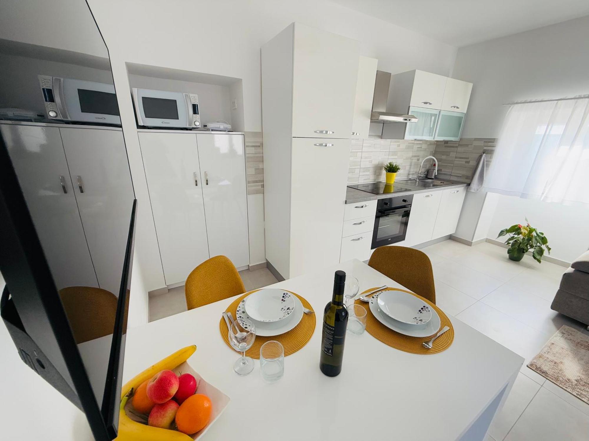 Apartment Erika - For 2 Near The *